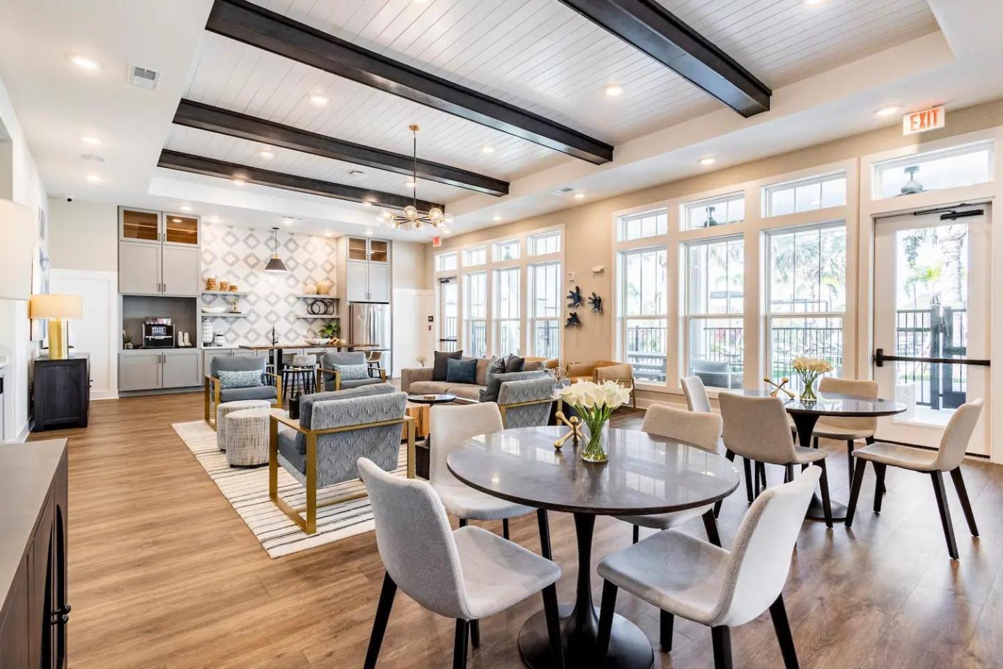 Complete Apartment ,10 Min To Parks Pets Allowed, Resort-Style Amenities Orlando Luaran gambar